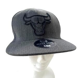 Chicago Bulls Ultra Game Snapback Mens Hat Gray OS Flat Brim Adjustable Cap NBA